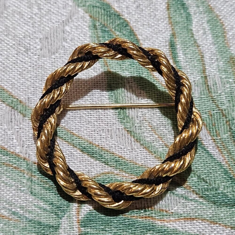 vintage whimsigoth witchy gold tone black braided twisted brooch